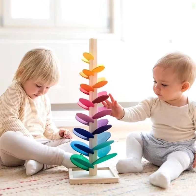 Montessori regnbågens kulträtorn i trä