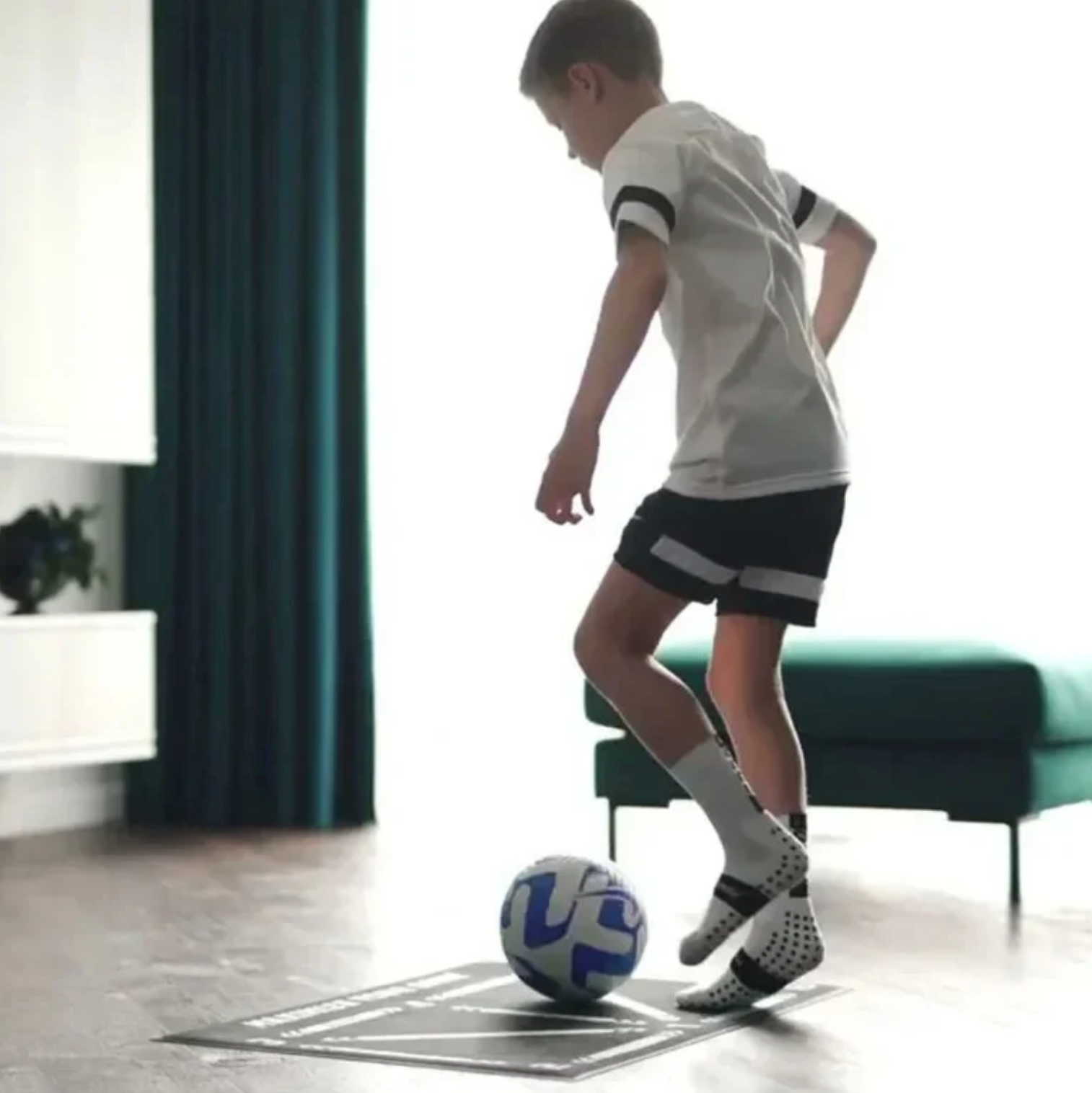 Junior fotballferdighetsmatte (Inkluderer treningsvideoer)