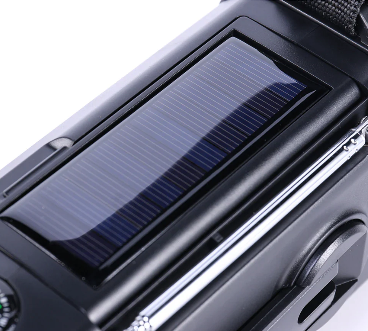 Nødradio - innebygd powerbank på 10 000 mAh, lampe og sveivgenerator