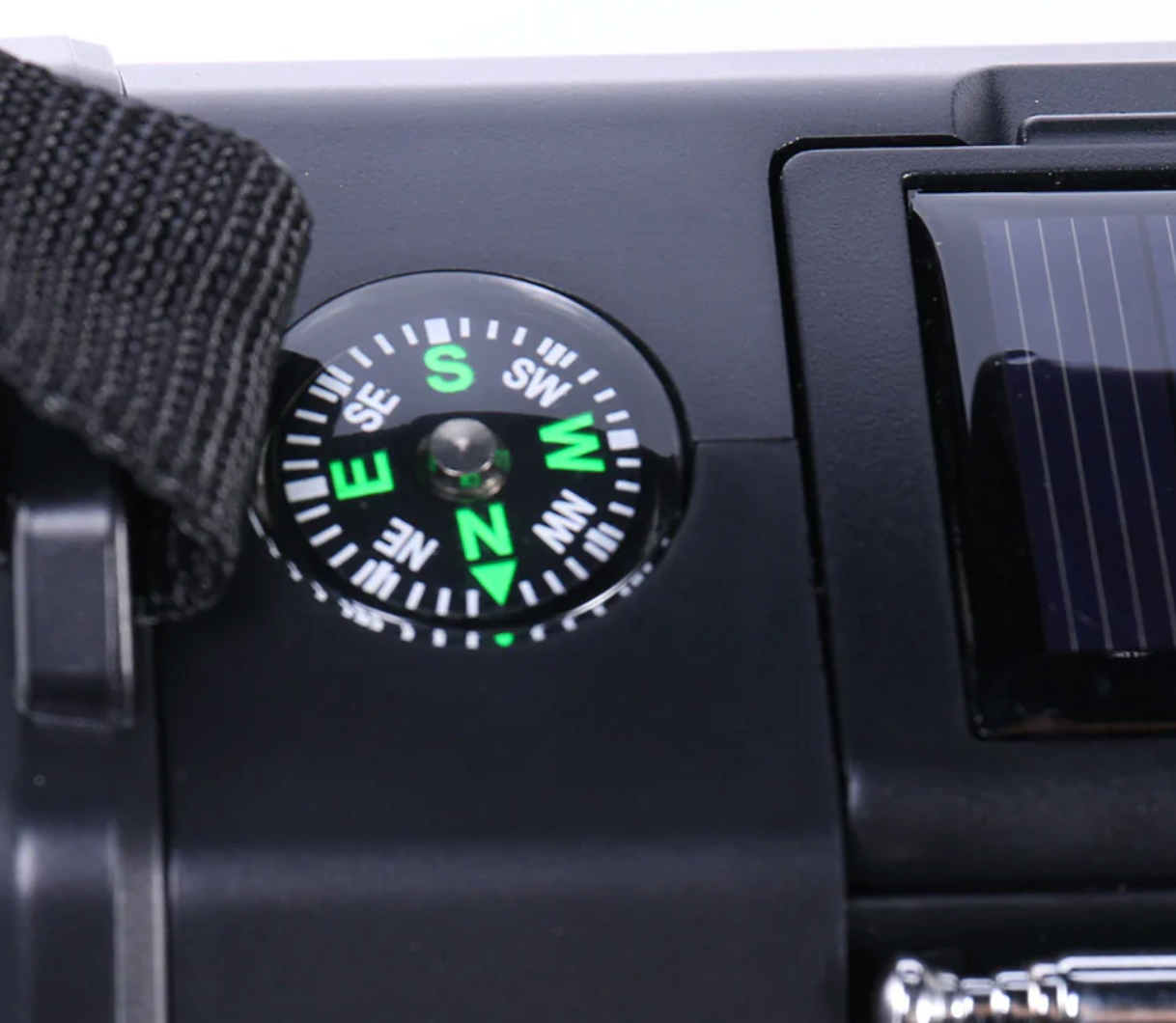 Nødradio - innebygd powerbank på 10 000 mAh, lampe og sveivgenerator